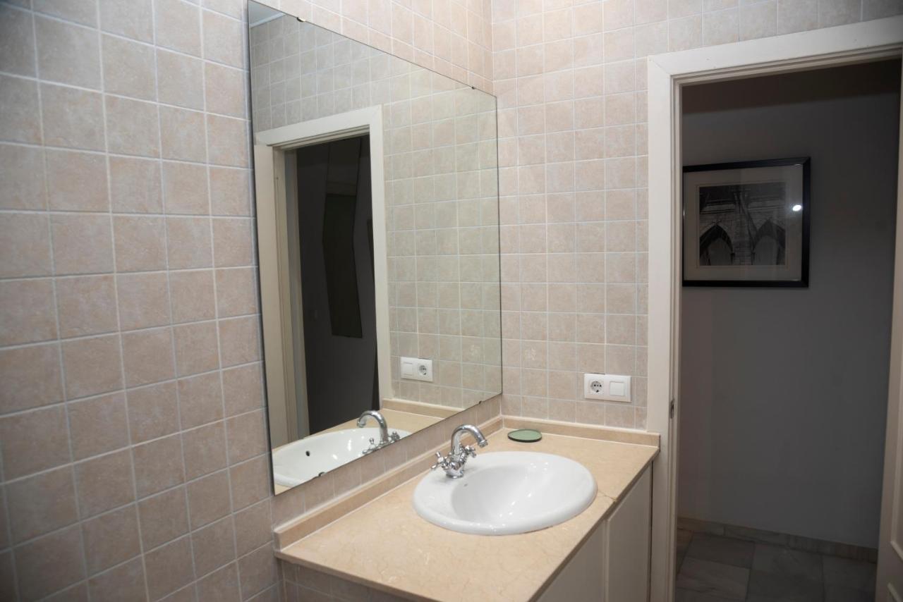 180 Home Ideal Apartamento Con Patio San Bernardo 2 Seville Exterior photo